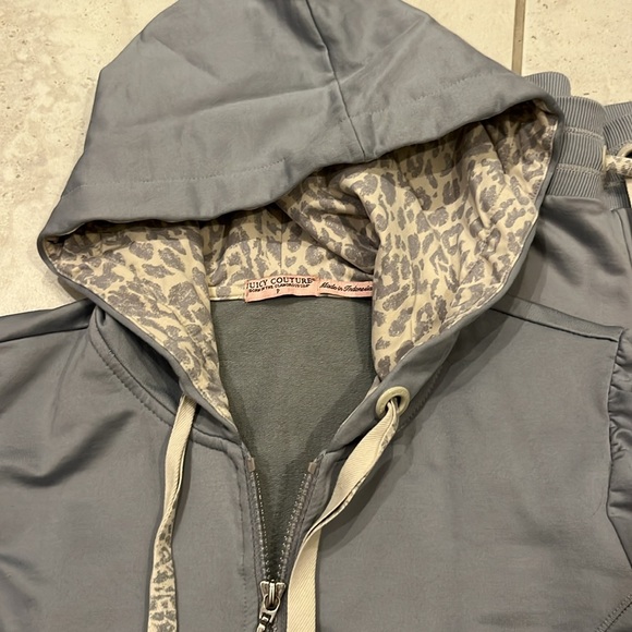 Juicy Couture Nylon Athleisure Down Dog Couture Workout Set - Picture 3 of 7